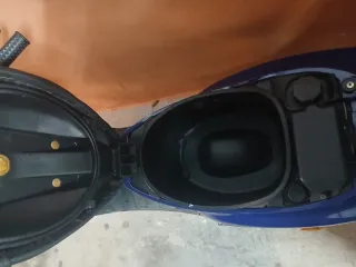 Piaggio Zip Scooter Azul