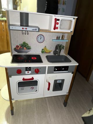 Cocina de juguete de madera
