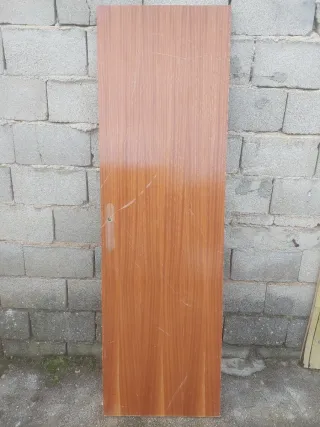 Puerta Sapelly Lisa 2.03m Derecha