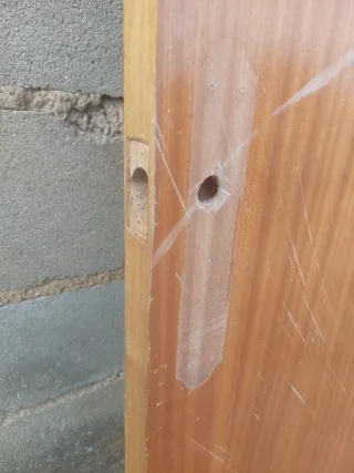 Puerta Sapelly Lisa 2.03m Derecha