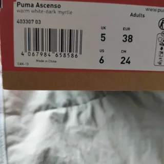 Zapatillas Puma Blancas y Verdes