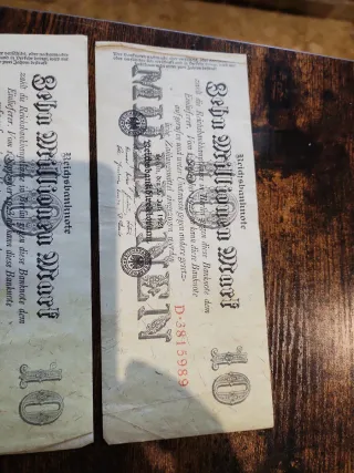 Lotto di 2 banconote da 10 milioni di marchi e 2 monete