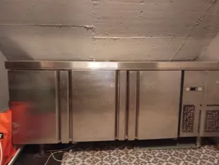 Mesa de trabajo refrigerada