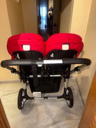 Bugaboo Donkey 3 Negro/Rojo Como nuevo.