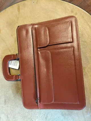 Maletín ordenador cuero marrón