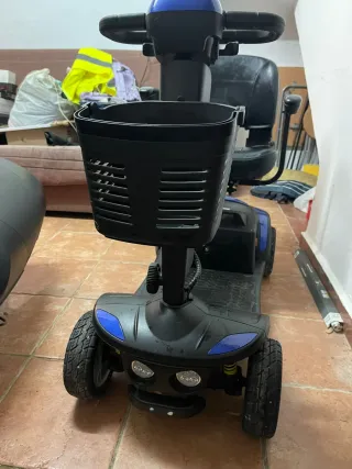 Scooter eléctrico movilidad reducida
