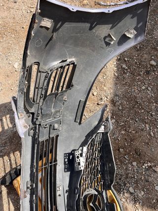 Parachoques Mazda 6 GSID50031