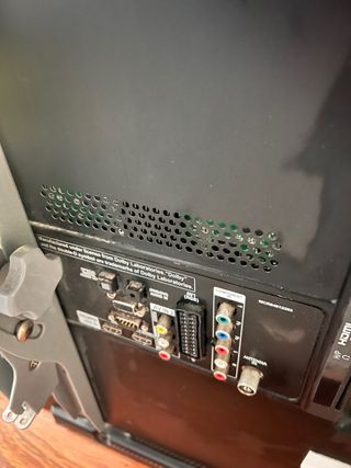 Televisor LG Negro para colgar 48’’