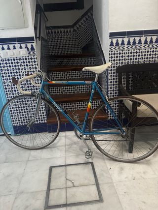 Bicicleta Clásica de Carretera Azul muy buen estad