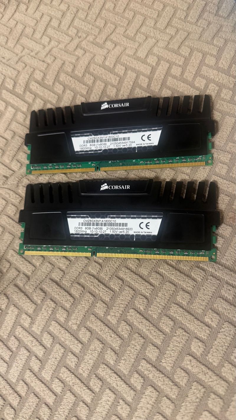 2x 8GB DDR3 Corsair Vengeance RAM afbeelding 3