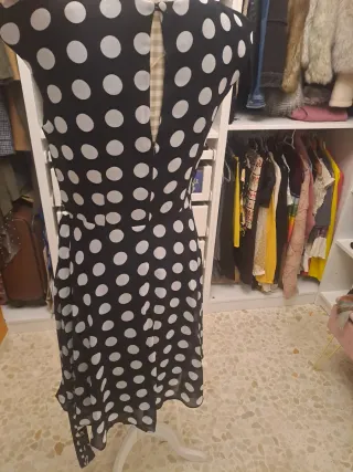 Vestido lunares negro y blanco