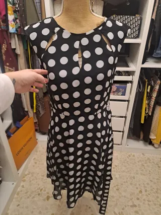 Vestido lunares negro y blanco