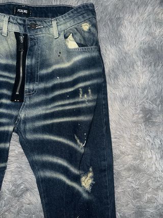 Jeans strappati effetto used