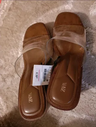 Sandalias Zara Tacon Transparente Talla 42