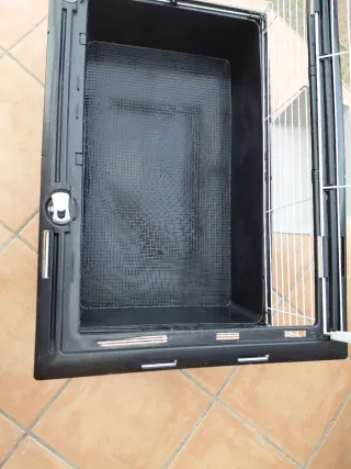 Jaula Conejo Ferplast Negra y Blanca 80cm