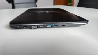 Portátil ASUS Plata y Negro