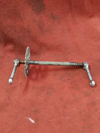 Eje pedales Puch Condor 3 basculante