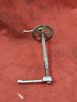 Eje pedales Puch Condor 3 basculante