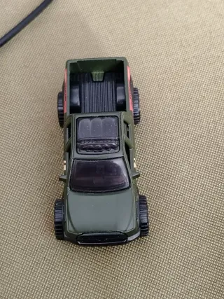 Hot Wheels '10 Toyota Tundra