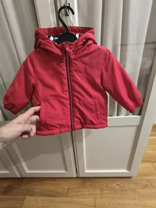 Parka roja bebé 9-12 meses
