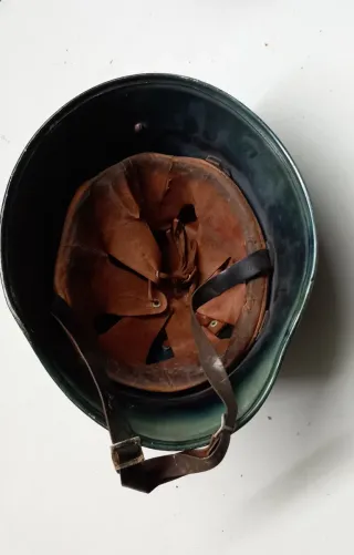 Casco bomberos estilo alemán