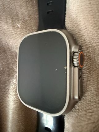 Apple Watch Ultra Argento e Nero