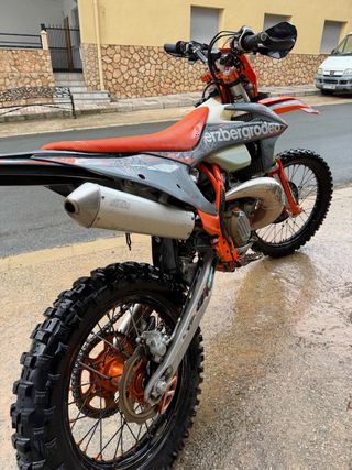 KTM 300 EXC TPI 2T Enduro Moto