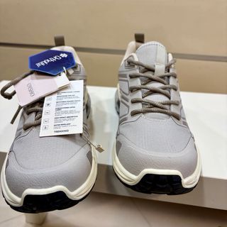 Zapatillas Oysho Trekking Nuevas!!