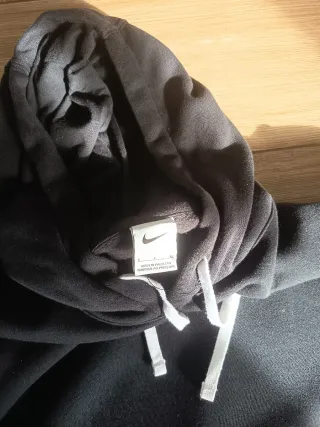 Sudadera Nike Negra con Capucha