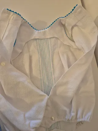 Pelele piqué blanco con detalles azules