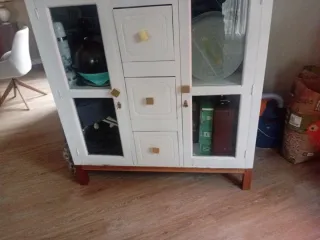 Aparador vintage madera y cristal