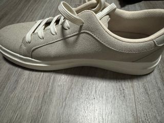 Zapatos Alvaro Moreno Talla 43 Beige