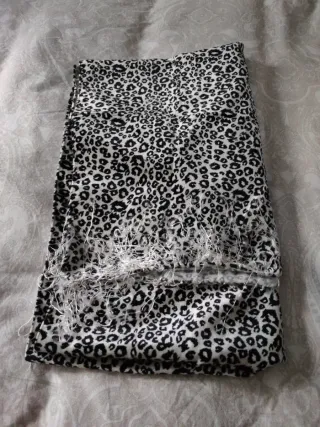 Bufanda Leopardo Blanco y Negro