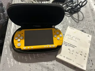 PSP Sony Amarillo edición Simpson