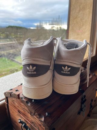 Adidas Drop Step Blancas y Azules