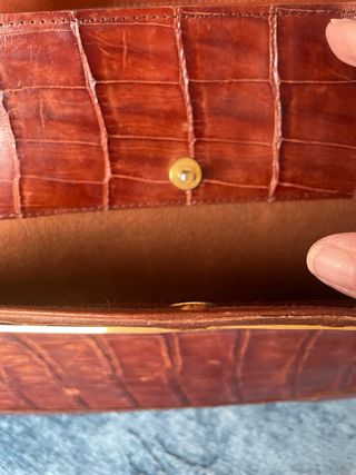 Bolso de piel marrón