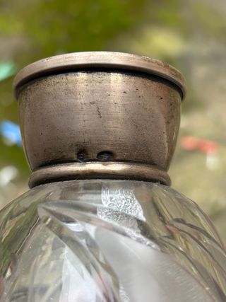 Licorera Cristal Tallado y Plata