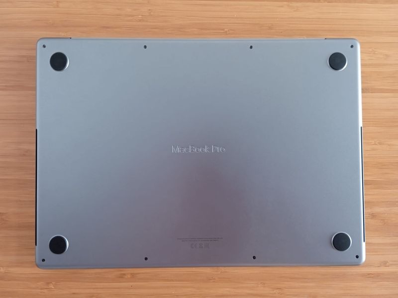 MacBook Pro 16 - M1 Max (24 núc GPU), 32GB RAM,1TB afbeelding 4