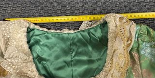 Traje de fallera con manteletas