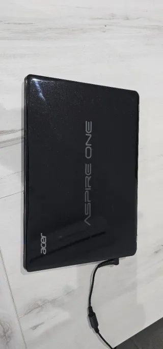 Portátil Acer Aspire One 725