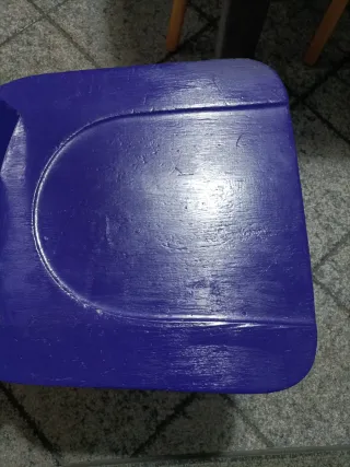 Sedia vintage viola in legno