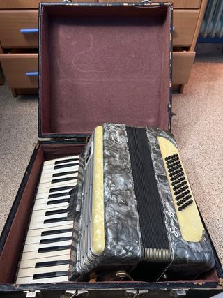 Acordeón Guerrini Super Luxe