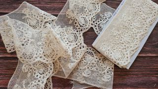 Antico pizzo  color avorio 315 cm