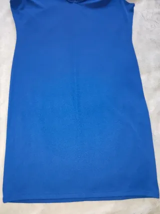 Vestido fiesta azul con flor