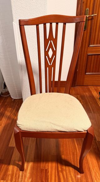 Mesa comedor extensible y 6 sillas a conjunto