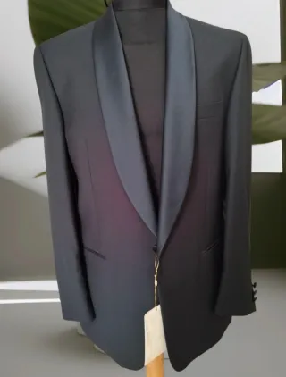 Abito sartoriale sciallato nero