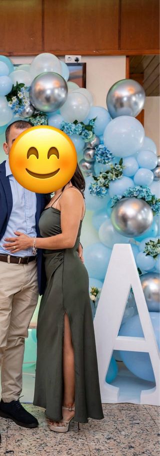 Vestido Zara verde satinado largo