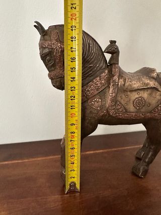 Cavallo arabo decorativo in metallo