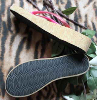 Chanclas cuña purpurina beige y rosa