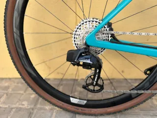 Bicicleta Gravel BMC Carbono